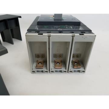 ABB SACE Tmax T5H 400 PR221DS-LS/I In=400 3p F F, 3 Pole Circuit Breaker T5H400