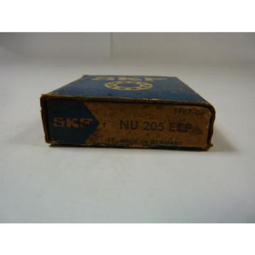 SKF NU205ECP Cylindrical Roller Bearing ! NEW !