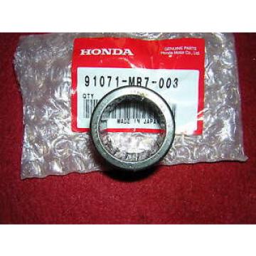 Honda RS125 95-04 L/H Swinging Arm Needle Roller Bearing. Gen.Honda New