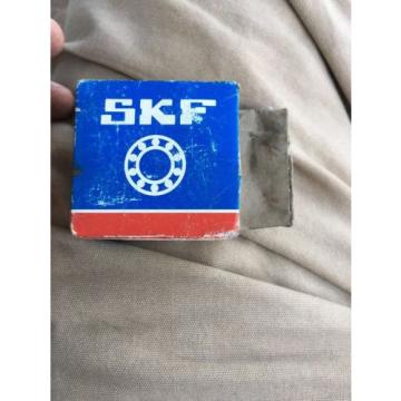 *NEW* SKF 2204 ETN9 Double Row Self-Aligning Bearing (S9CHR)