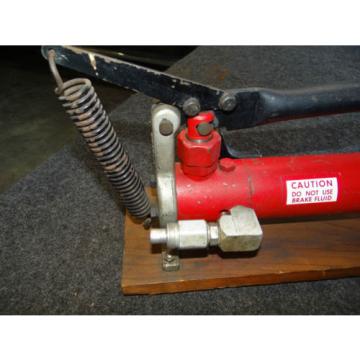 T&amp;B Greenlee Hydraulic Hand / Foot 13586, 9800 PSI Pump