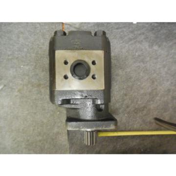 NEW PARKER COMMERCIAL HYDRAULIC P51A842SPLLYL2525 Pump