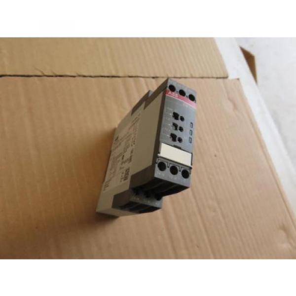 NEW ABB CM-SRS.21S 1SVR730840R0400 Over/Under Current Rms Monitoring Relay NIB #2 image
