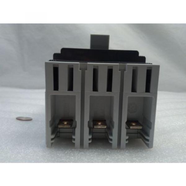 ABB: T2H015TW; Circuit Breaker, 3 Pole, 480 VAC, 15 A, 65 KAIC, SACE T2H 100 #3 image
