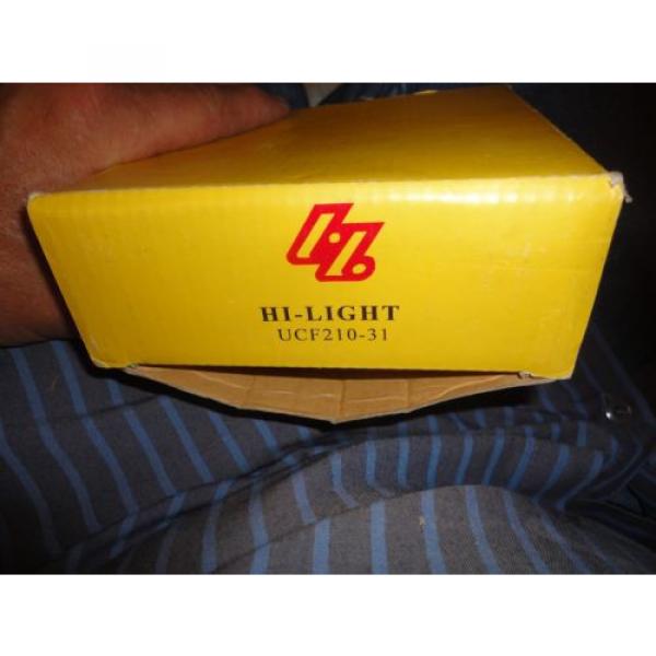 NEW IN BOX HLU BEARING UNITS HI-LIGHT UCF211-35,2-3/16&#034; 4-Bolt Flange Bearing #2 image