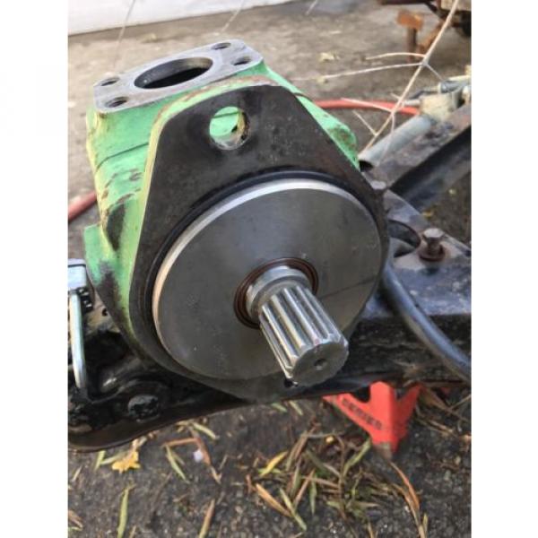 Vickers hydraulic pump Pump #2 image