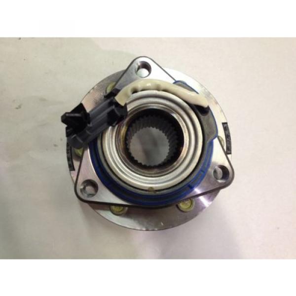 NEW Chevrolet Saturn Front Wheel Hub and Bearing Assembly 25999685 *FREE SHIP* #1 image